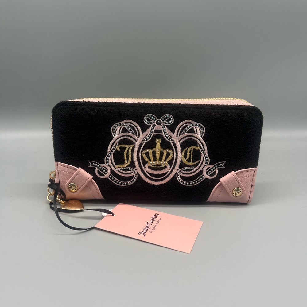 Juicy couture lovers club large zip around wallet Color